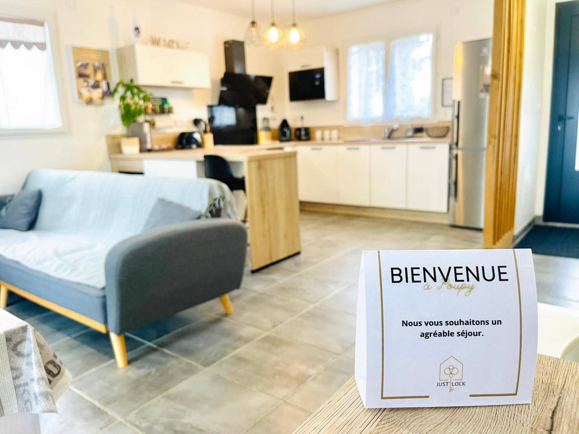 Petite Maison Au Calme Poupry Extérieur photo